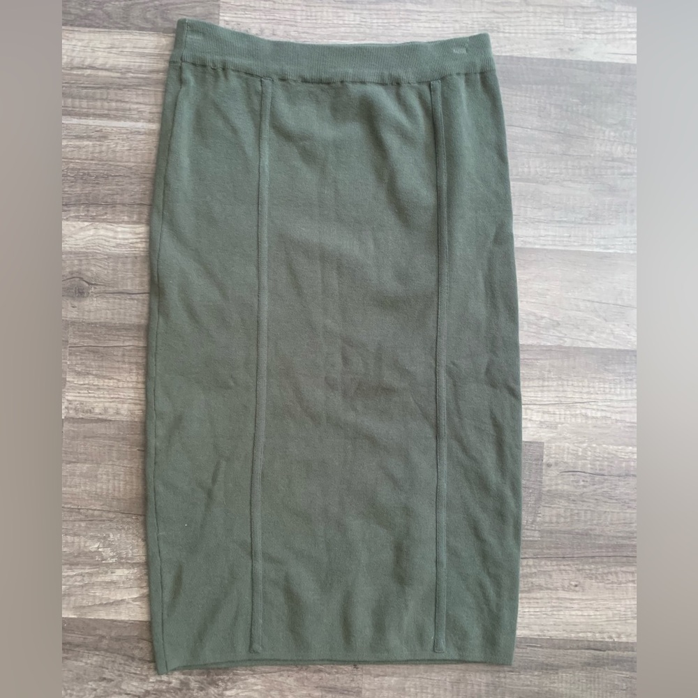Very comfy pencil skirt
